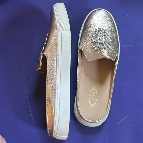 Women’s Joyfolie worn once size 9 - Picture 2 of 3